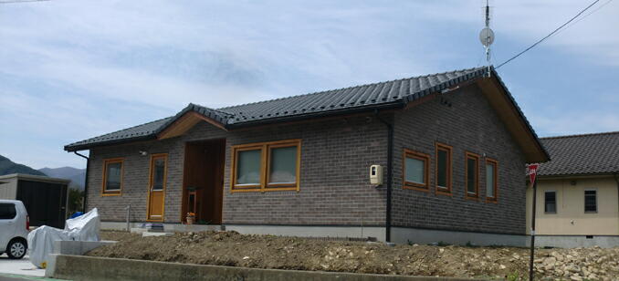 木製サッシ,木製3重ガラスサッシ,スウェーデンの住宅,スウェーデンハウス,長野県上田市